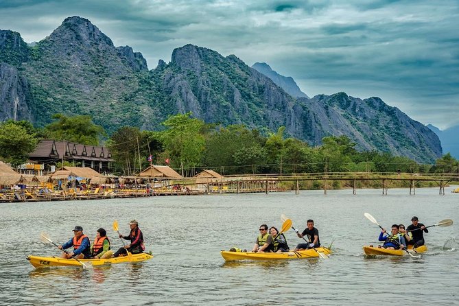 Kayaking on the Nam song river