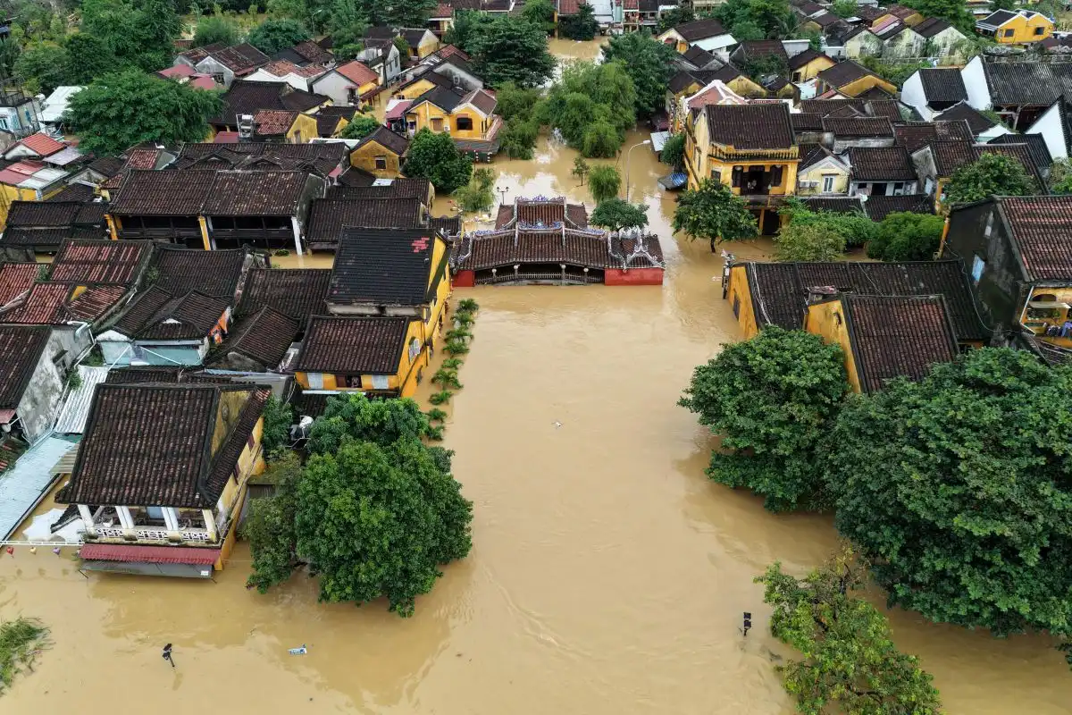 vietnam flood image
