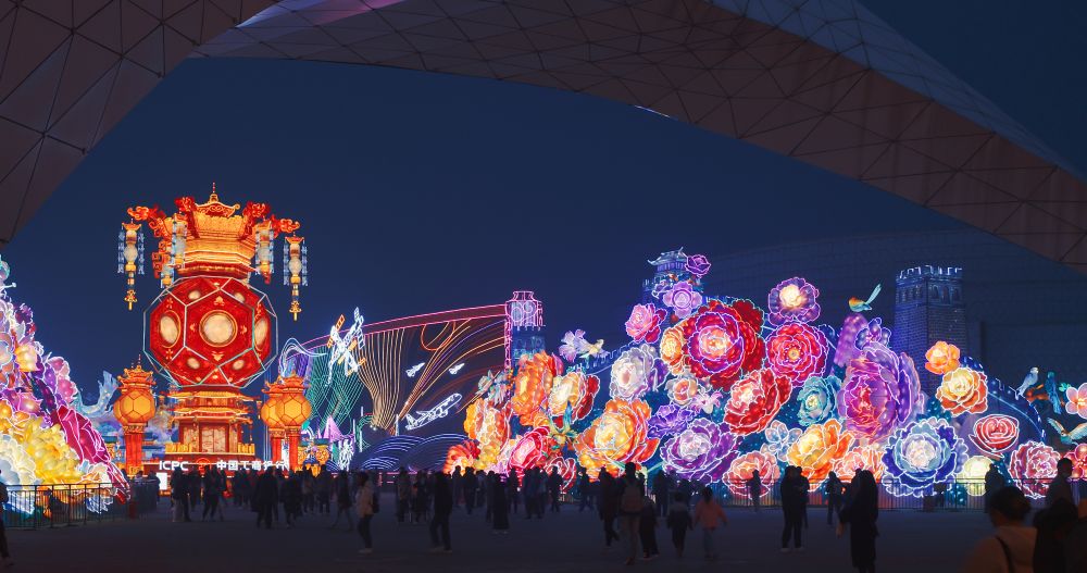 beijing-china-people-visit-zigong-lantern-festiv-2026-03-20-03-50-11-utc